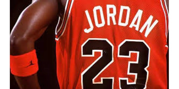 L'histoire du maillot n ° 23 au troisième rang